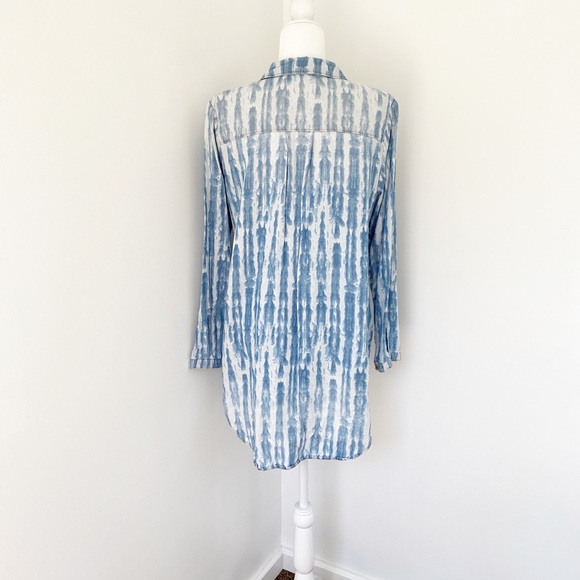 Soft Surroundings Tie Dye Chambray Tunic Shirt - Picture 5 of 8